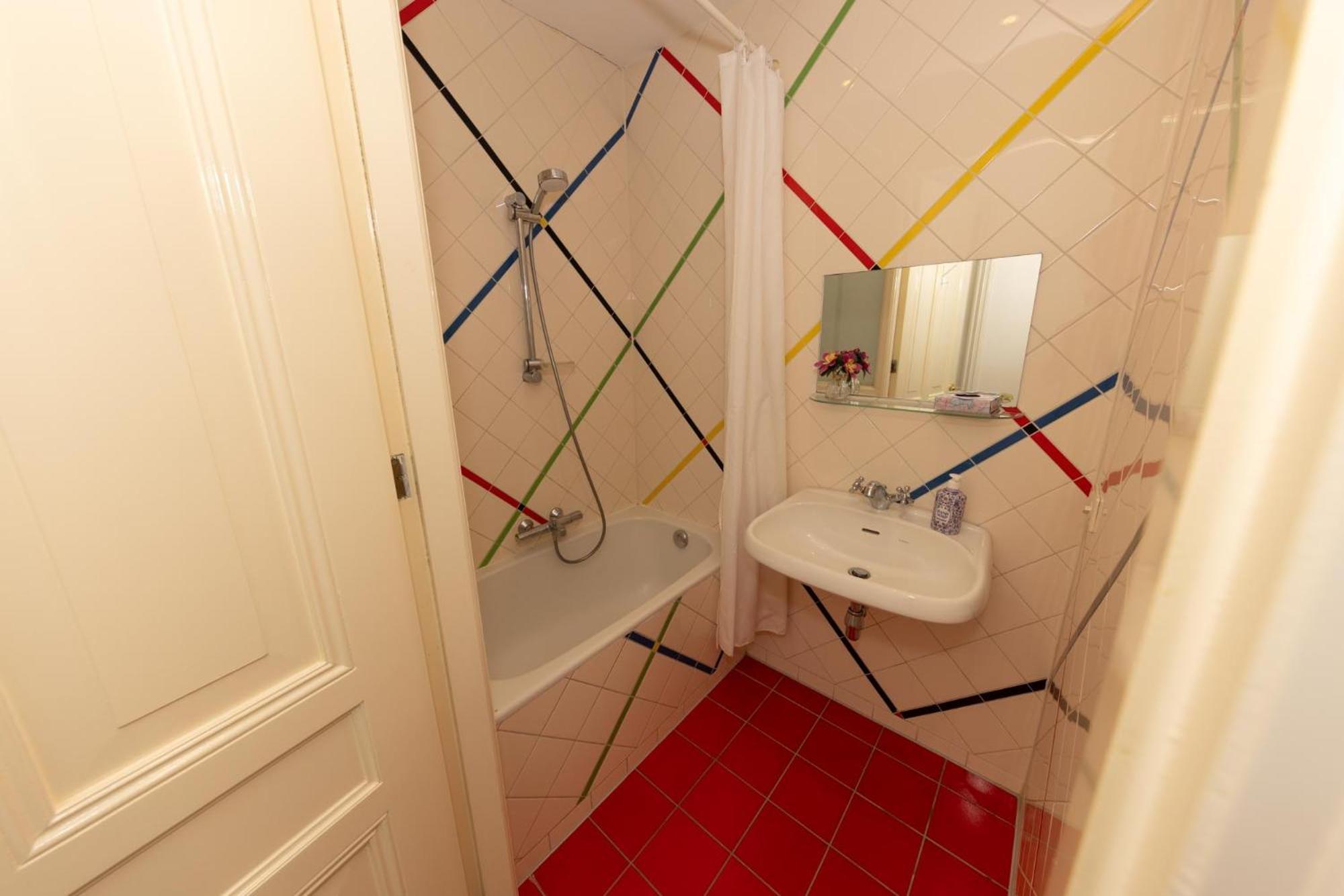 Irene's Palace Apartment *