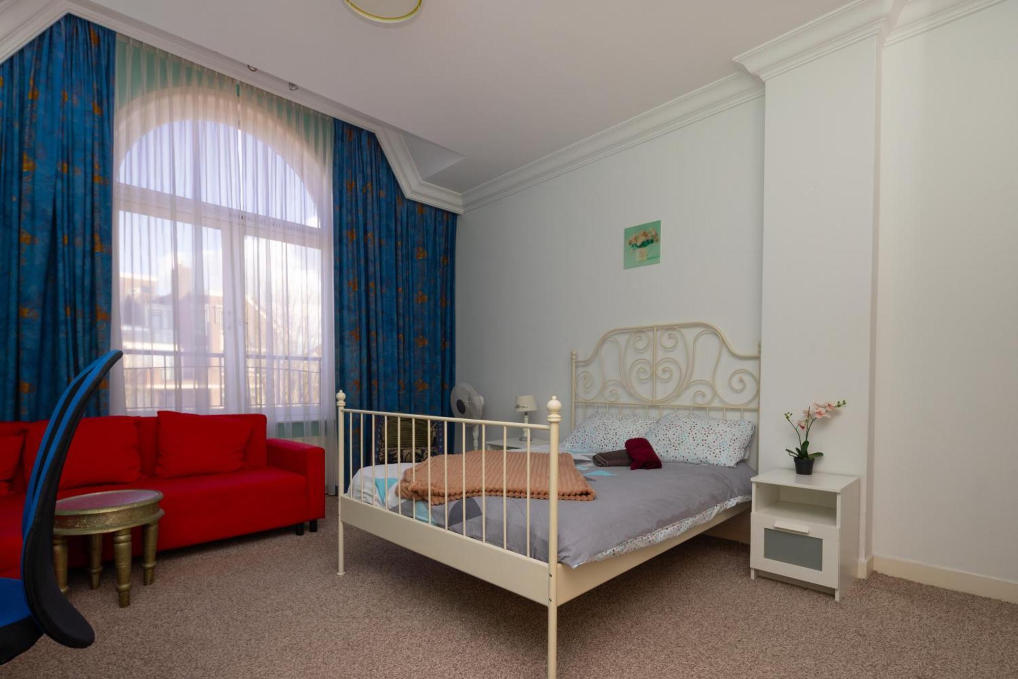 Irene's Palace Apartment *