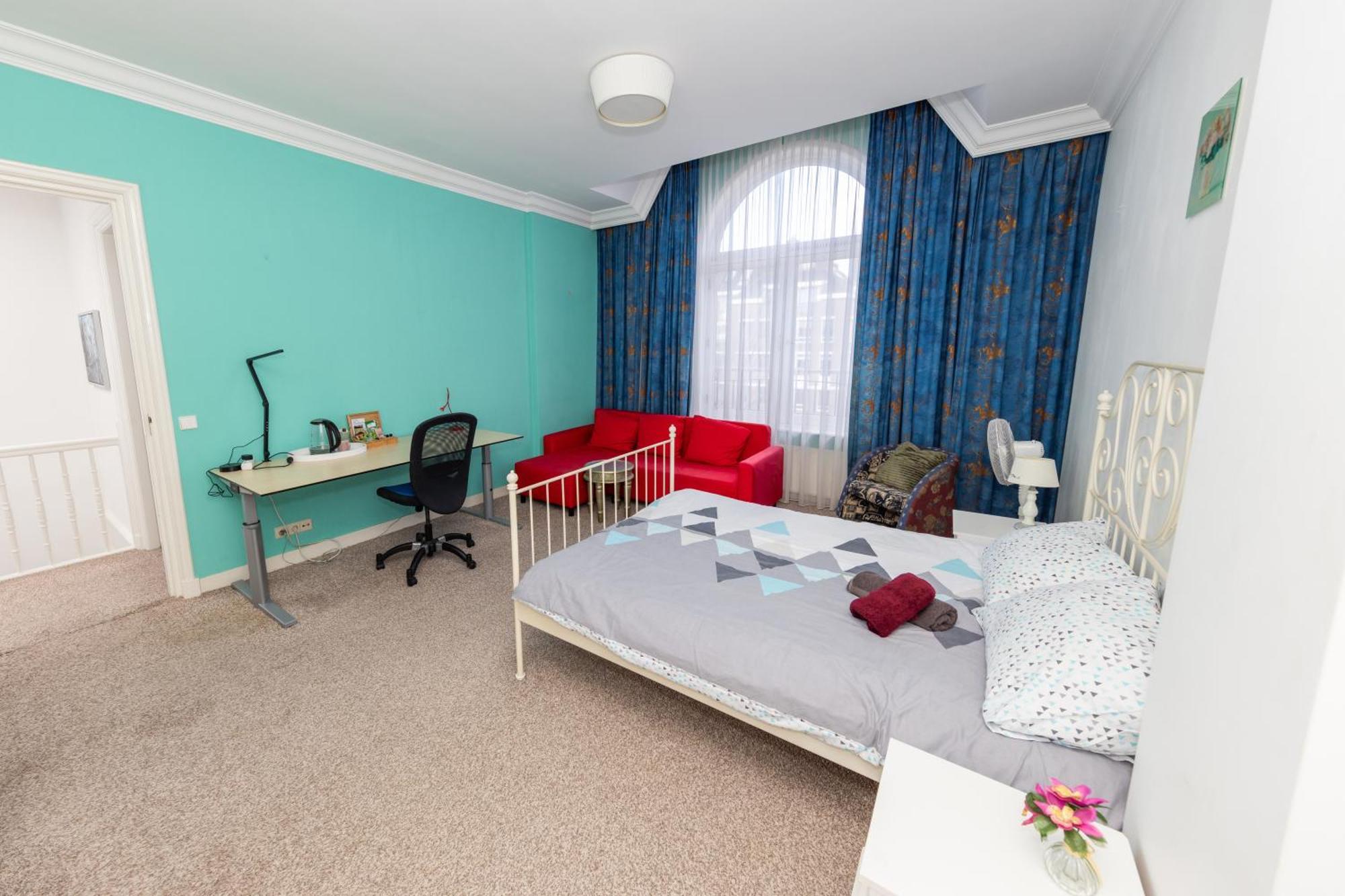 Irene's Palace Apartment *